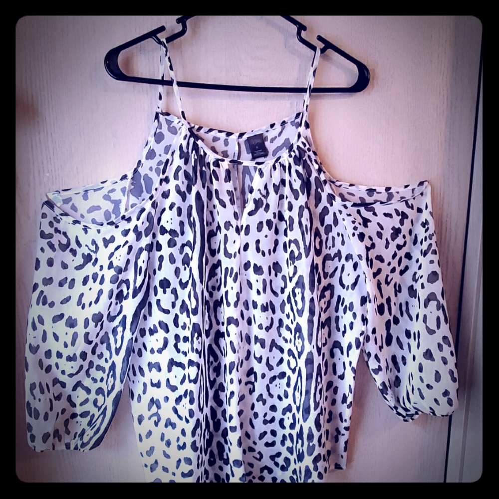 XL Cheetah Print Cold Shoulder